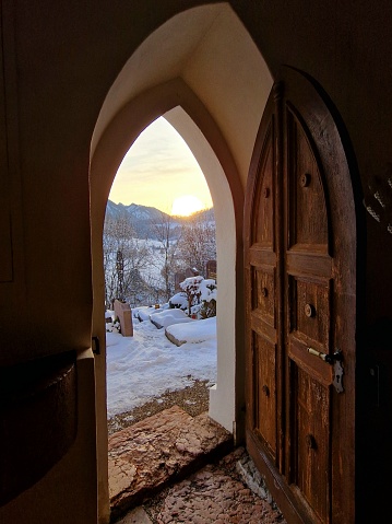 Ruhpolding St. Georg Bergfriedhof im Winter