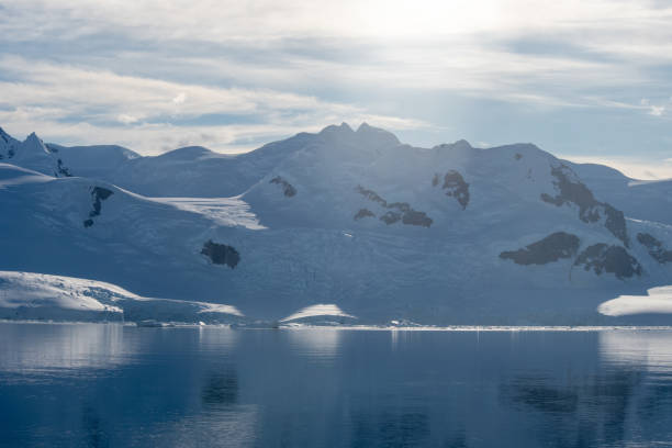 istock Sunny mountainous Antarctica scene 1477489506