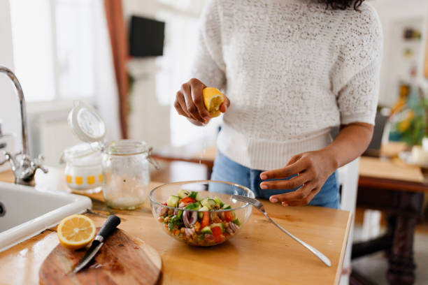 istock Delicious Greens and Veggies in a Bowl 1477599385