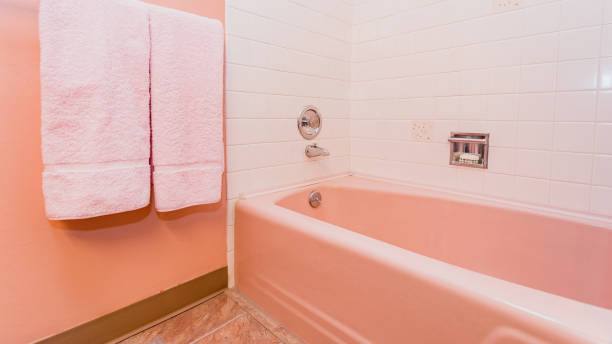 ceramic tile, bathtub, faucets