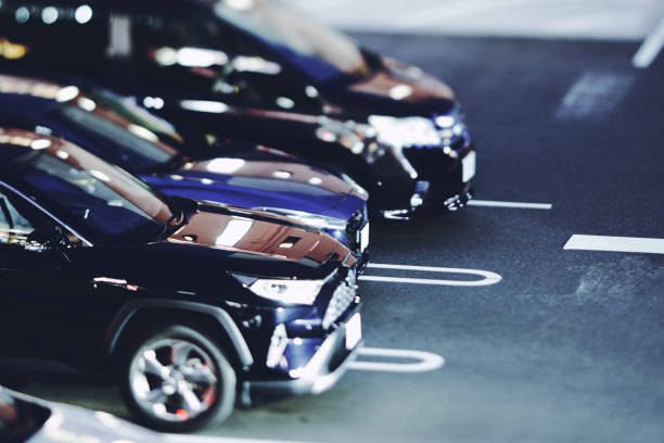 istock Scenery of the parking lot at night 1477685041