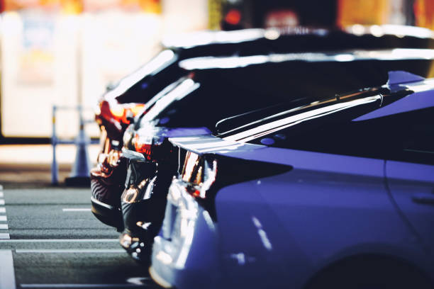 istock Scenery of the parking lot at night 1477685043