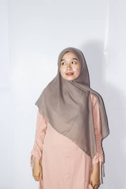 istock Young women hijab portrait 1477738873