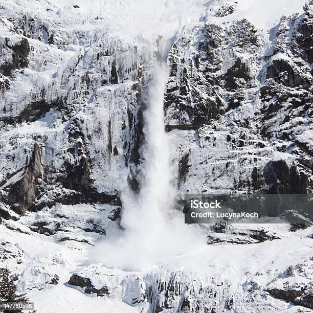 Avalanche Stockfoto und mehr Bilder von Lawine - Lawine, Schnee, Eis