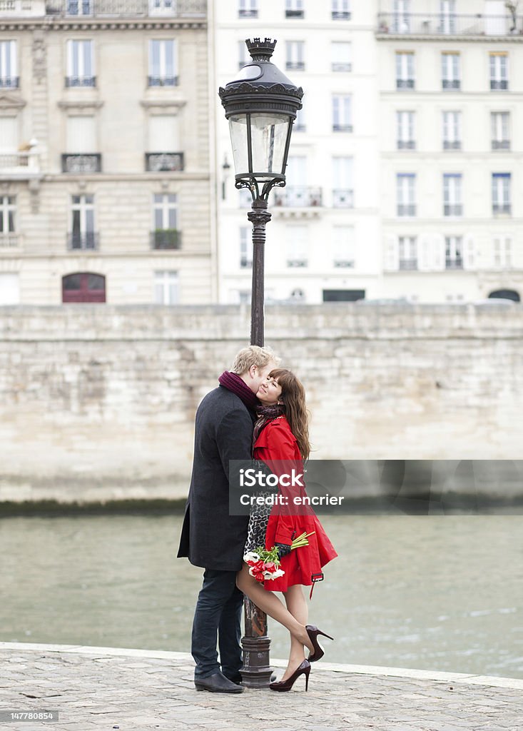 Dating Paar in Paris - Lizenzfrei Paris Stock-Foto