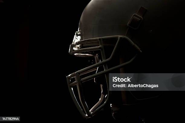 Casco Da Football Americano Primo Piano 1 - Fotografie stock e altre immagini di Football americano - Football americano, Giocatore di football americano, Stati Uniti d'America