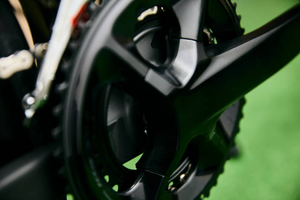 istock road bike crankset close view 1477835956
