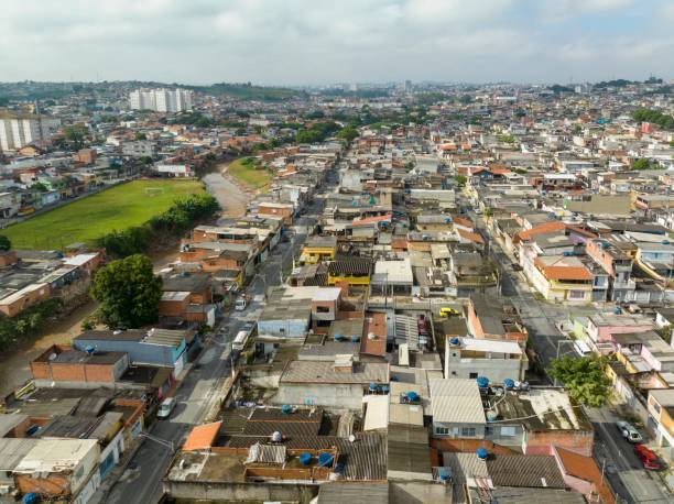 istock Poor neighborhood 1477860725