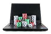 poker-chips-auf-der-tastatur.jpg?b=1&s=170x170&k=20&c=0x9ZCbED8UN0jB4rLT1S6i4ZLpgJOMZaGR4no8-VMo4=