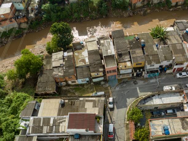 istock Poor neighborhood 1477864209