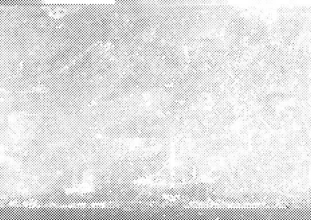 ilustrações de stock, clip art, desenhos animados e ícones de half tone black grunge dots on white background - spotted damaged gray black