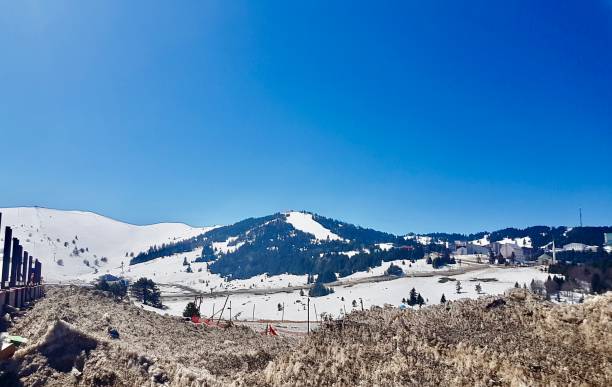 istock Winter Morning in the Mountain 1477958211