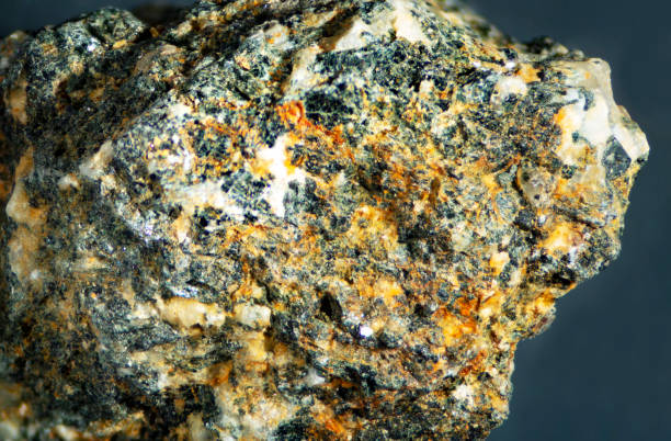 istock Pebbles of quartz gabbro from a mine ruins in Aruba. 1477989516