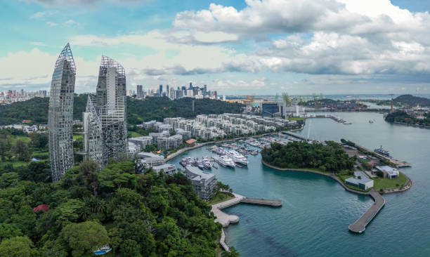 istock Modern living in Singapore 1478012050