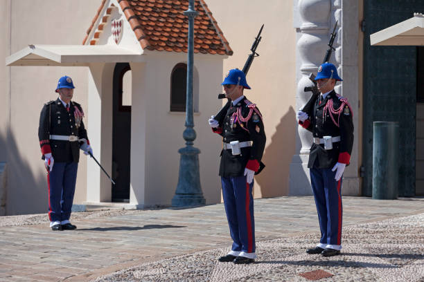 change of guard at the prince's palace of monaco - castle honor guard protection security guard imagens e fotografias de stock