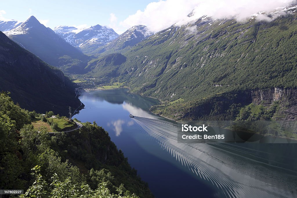 Fiord Geiranger - Zbiór zdjęć royalty-free (Bez ludzi)