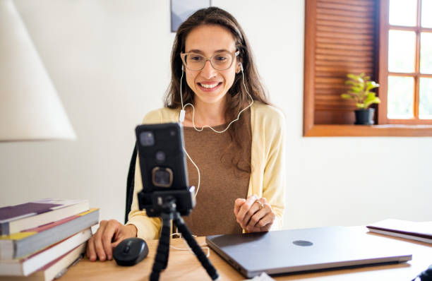 istock Nutritionist giving nutrition advice to client on video call 1478025801