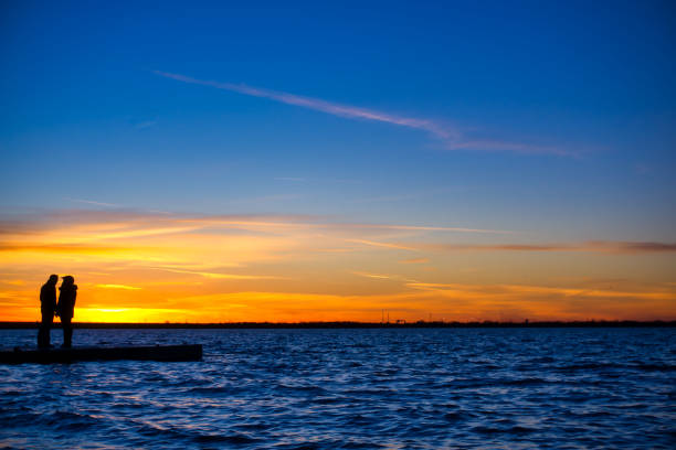 istock Couple on the lake 1478050825