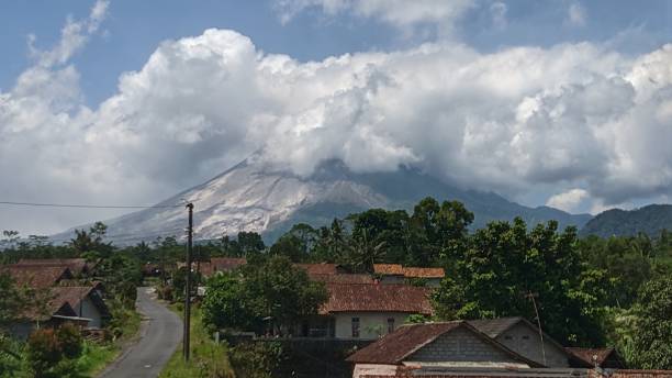 istock Village in the slope of Merapi Vulcano 1478174788