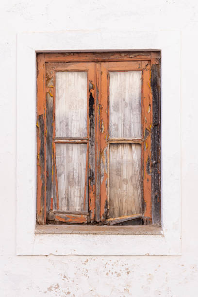 istock Window in a building in Monsanaz. 1478194689