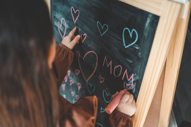 istock Inscription: I love mom on the board 1478202822