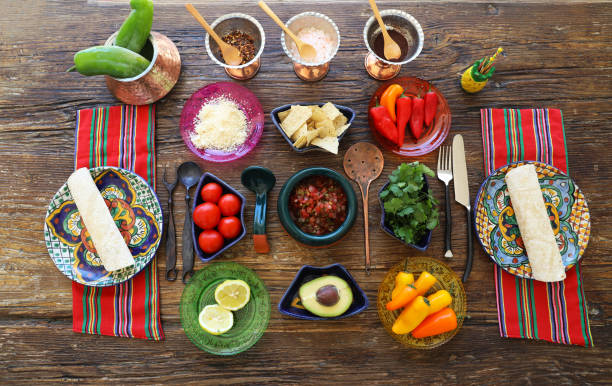 essen knolling! - tortilla chip stock-fotos und bilder