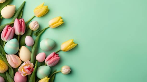 istock Happy Easter greeting background with tulips and decorative eggs 1478285053