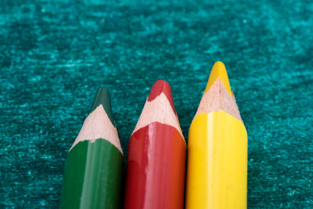 istock Nahaufnahme von bunten Stiften 1478287012