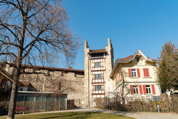 zabytkowe budynki w mieście thun w szwajcarii - thun switzerland facade european culture zdjęcia i obrazy z banku zdjęć
