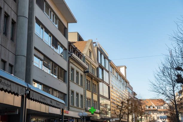 스위스 툰(thun)시의 쇼핑 거리 - thun switzerland facade european culture 뉴스 사진 이미지