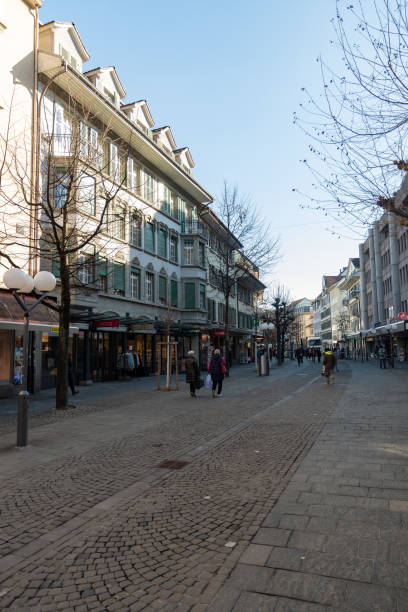 shopping street in the city of thun in switzerland - thun switzerland facade european culture imagens e fotografias de stock