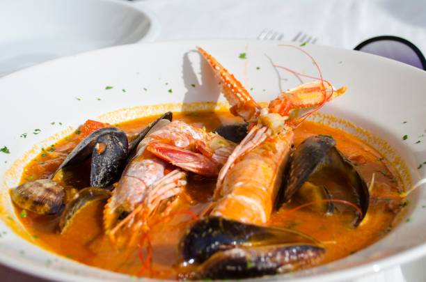 istock Italian tomato soup with seafood Buridda 1478366404