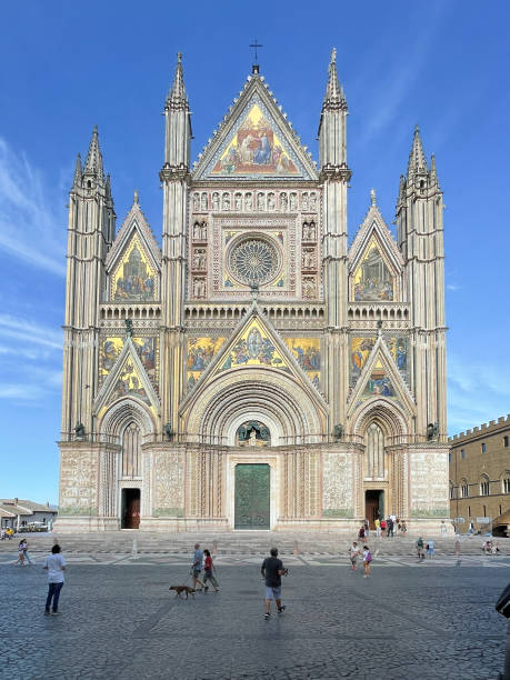 Vertical of the Cathedral of Orvieto (Cathedral of Saint Mary of the Assumption) in Orvieto, Italy Orvieto, Italy – September 01, 2021: A vertical of the Cathedral of Orvieto (Cathedral of Saint Mary of the Assumption) in Orvieto, Italy orvieto stock pictures, royalty-free photos & images