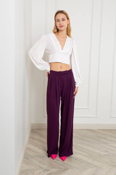 istock Blonde young model wearing autumn concept clothes. 1478414001