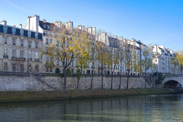 istock Paris, ile Saint-Louis, houses 1478421220