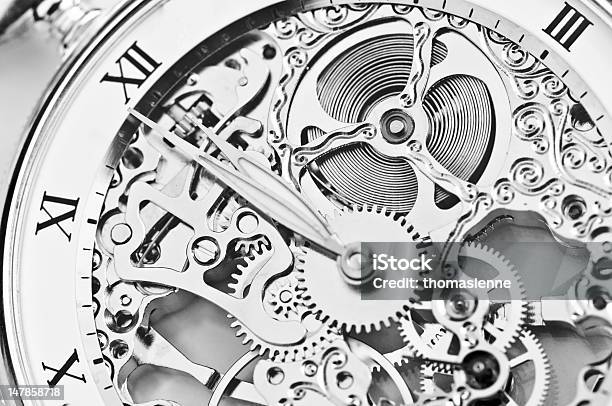 시계 표시중 두 분 자정 시계에 대한 스톡 사진 및 기타 이미지 - 시계, 벽 시계, 시계 제조인