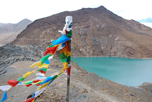 istock Glacial Lake Prayer Flags 147864350