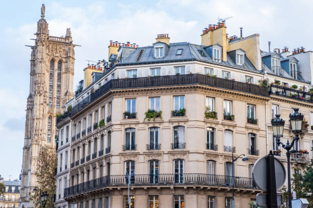 istock Colourful and sunny day in Paris 1478646828