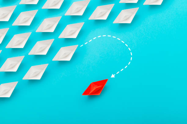 istock Standing out of the crowd concept: retracing the steps 1478666829