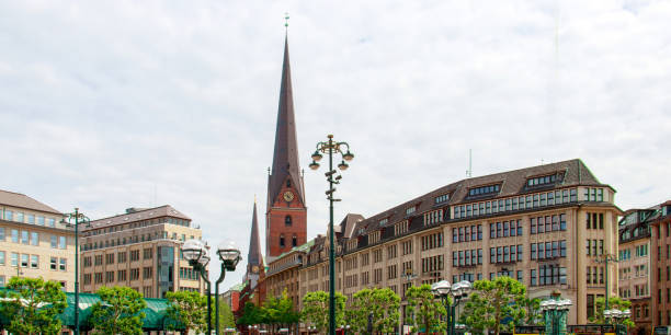 istock view at Hamburg Town Hall in sunny day 1478667282
