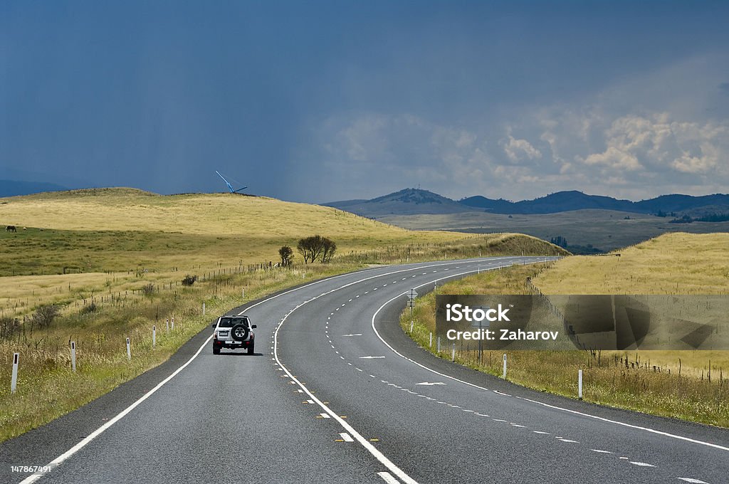 National freeway, stanu Nowa Południowa Walia. Australia. - Zbiór zdjęć royalty-free (Samochód)