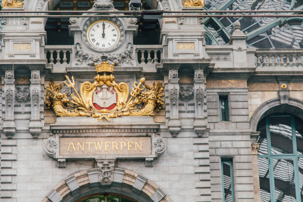 istock Beautiful Antwerp clock in Antwerpen-Centraal station 1478699136