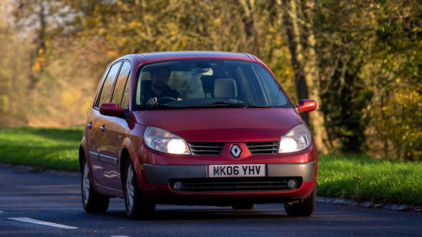 renault panorámica - renault scenic fotografías e imágenes de stock