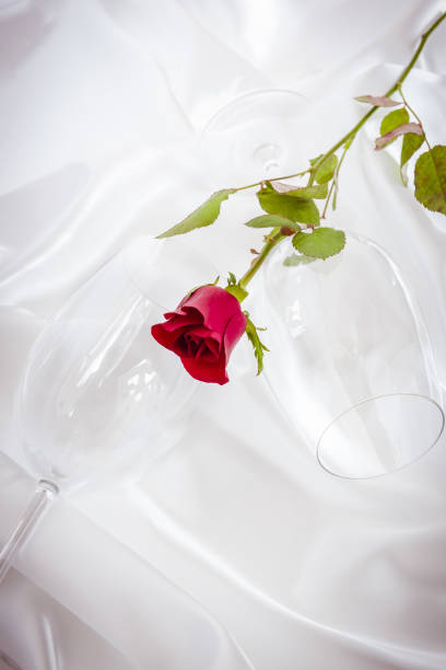 istock Red rose and wine glasses for Valentine’s Day 1478731233