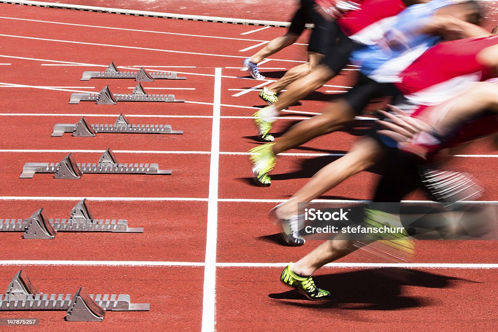 sprint Sie im track and field - Lizenzfrei Startlinie Stock-Foto