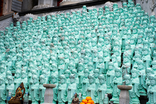 Clay statues of Chinese Qin dynasty soldiers 