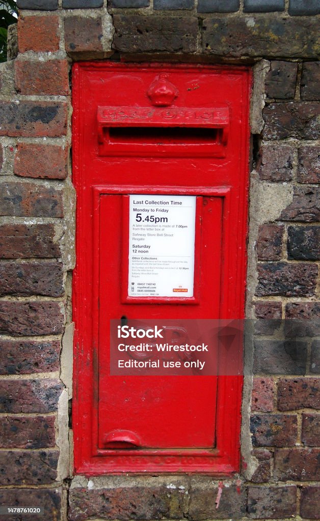 Red Post Box Uk British Royal Mail Red Post Box Set In A Brick Wall Stock Photo ...