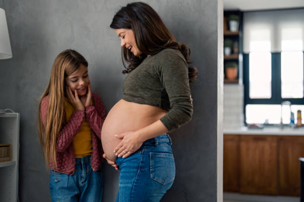 istock Can't to meet my new sibling 1478823693