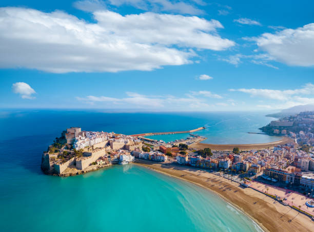 Peniscola beach aerial view skyline in Castellon on Mediterranean sea of Spain Peniscola Peñiscola village aerial view skyline in Castellon on Mediterranean sea of Spain. Costa del Azahar beach coast espana stock pictures, royalty-free photos & images