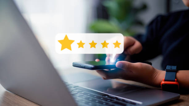 istock Customers show satisfaction through the application on the tablet screen. By giving the most satisfaction rating 5 stars. Customer service satisfaction survey concept. 1479046022